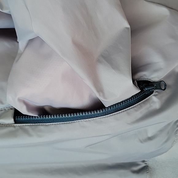 Nike Hooded Windrunner Windbreaker Green Size Medium - Picture 9 of 14